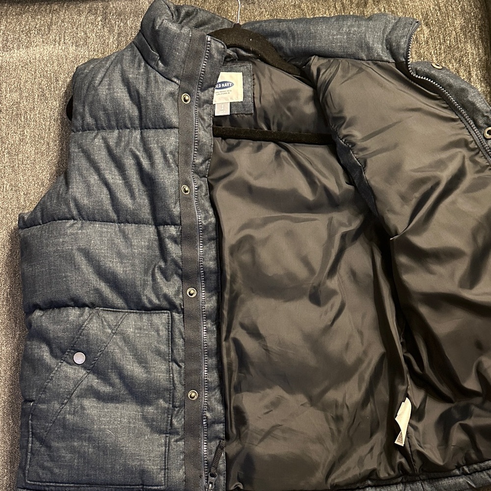 Old Navy Dark Gray Quilted Vest - Picture 2 of 2